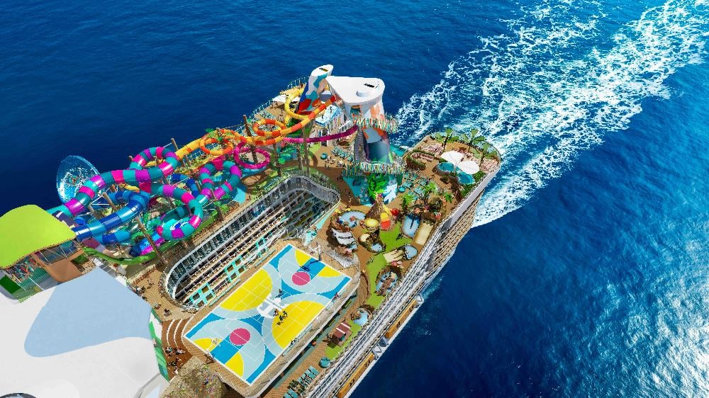 Legend of the Seas' sun deck from above
