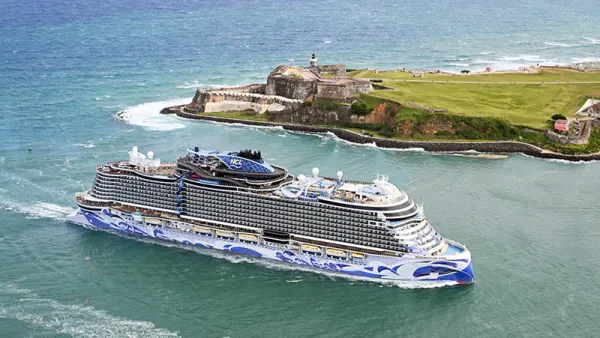 Norwegian Viva in San Juan