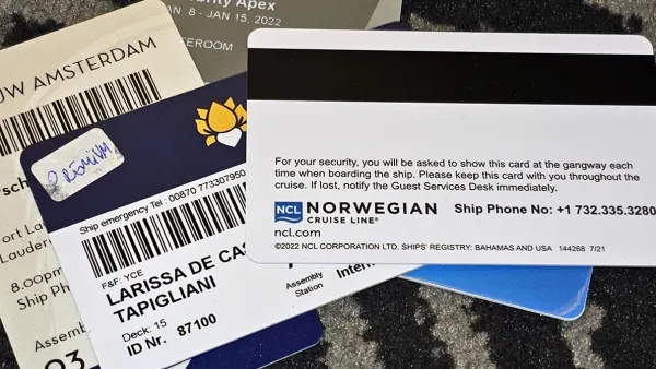 ship card with emergency phone numbers